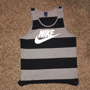 Nike tank